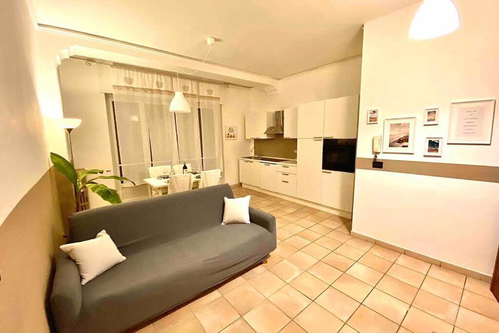 Appartamento Cozy In Super Centro! Asti Luaran gambar