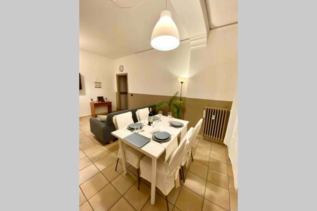 Appartamento Cozy In Super Centro! Asti Luaran gambar